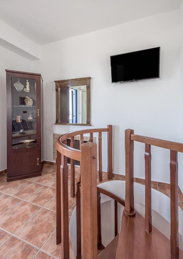 Akitos Maisonette Adamantas  Exterior foto